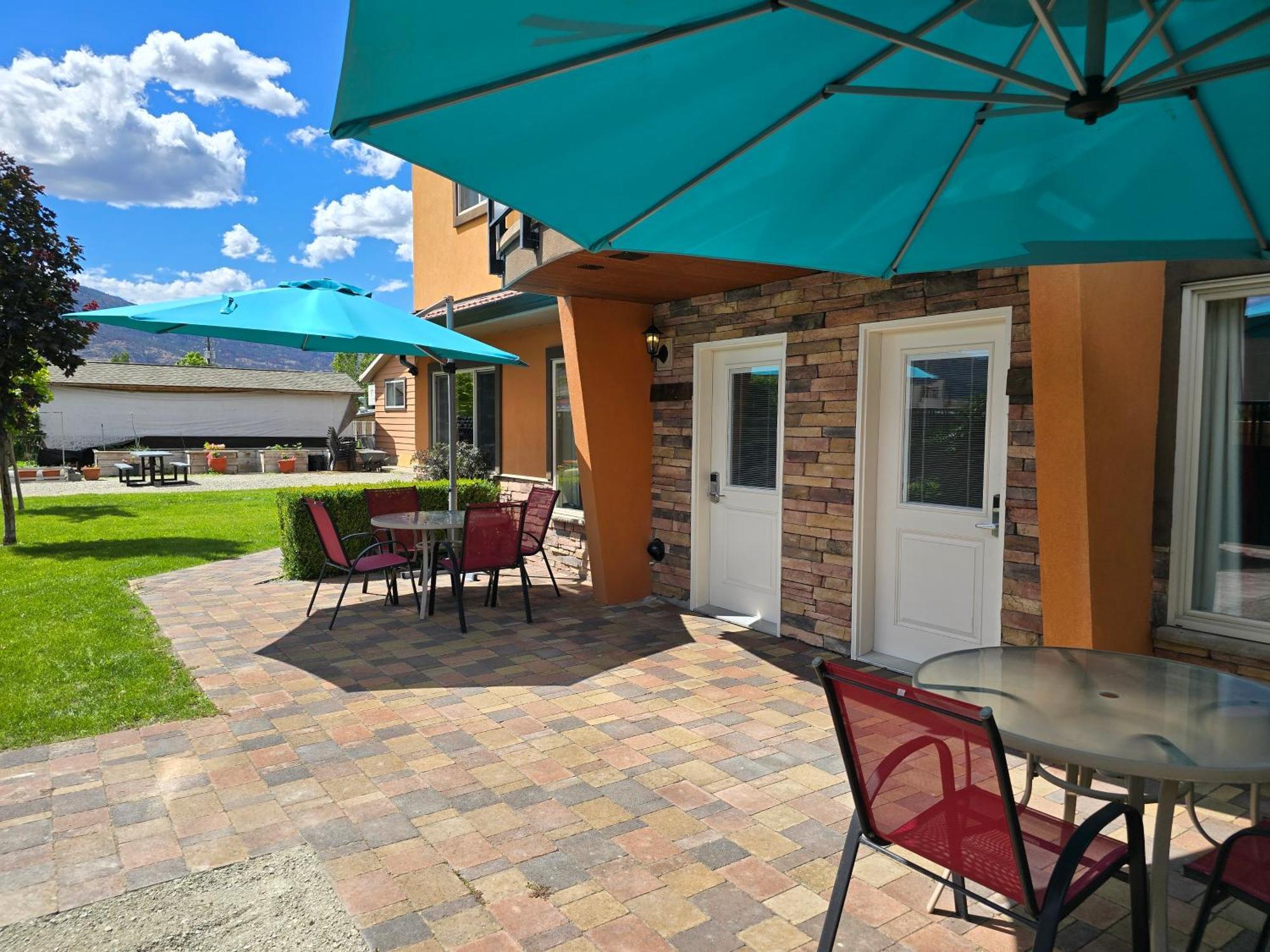 Sahara Courtyard Inn & Suites オソヨース エクステリア 写真