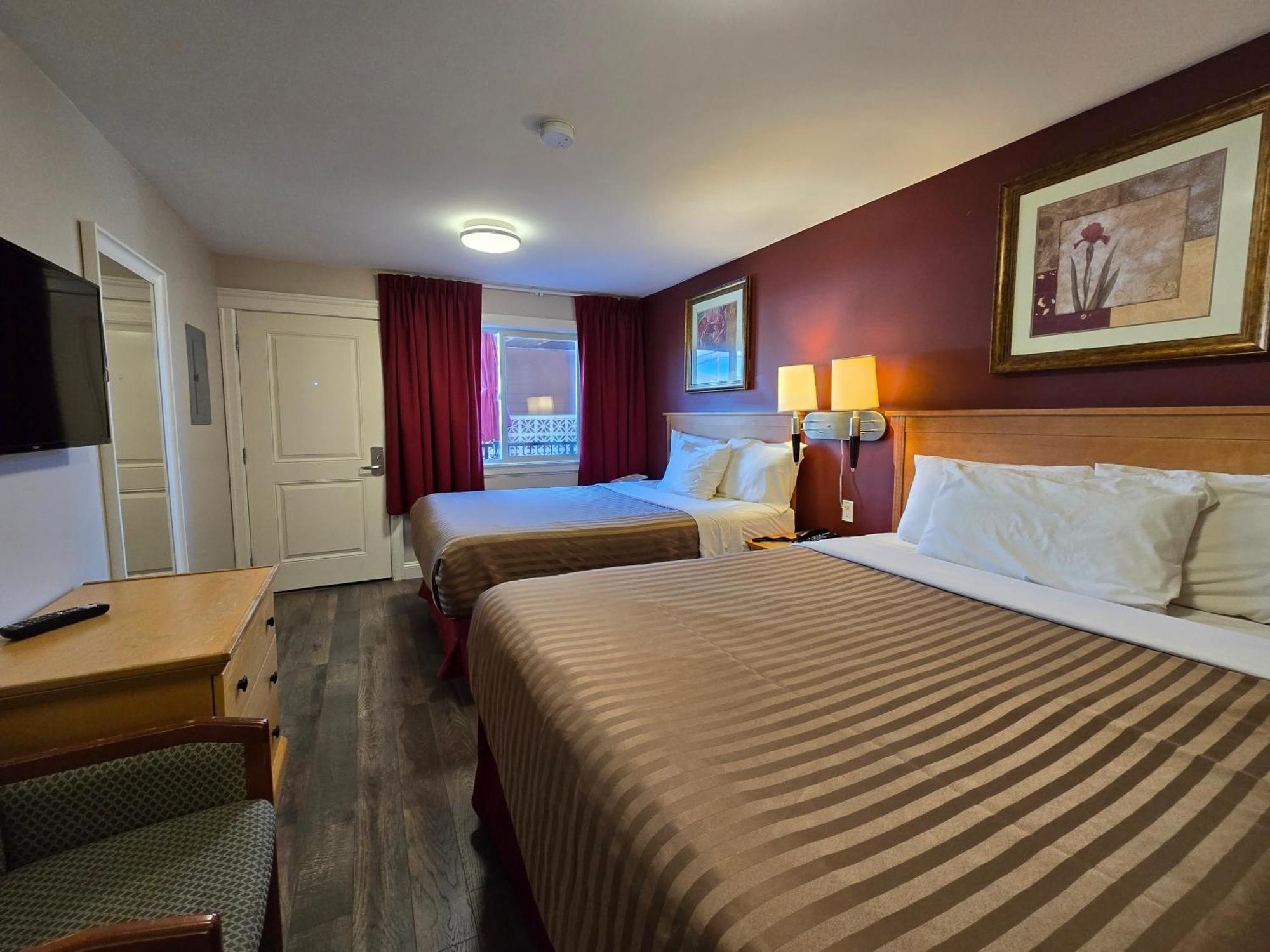 Sahara Courtyard Inn & Suites オソヨース エクステリア 写真
