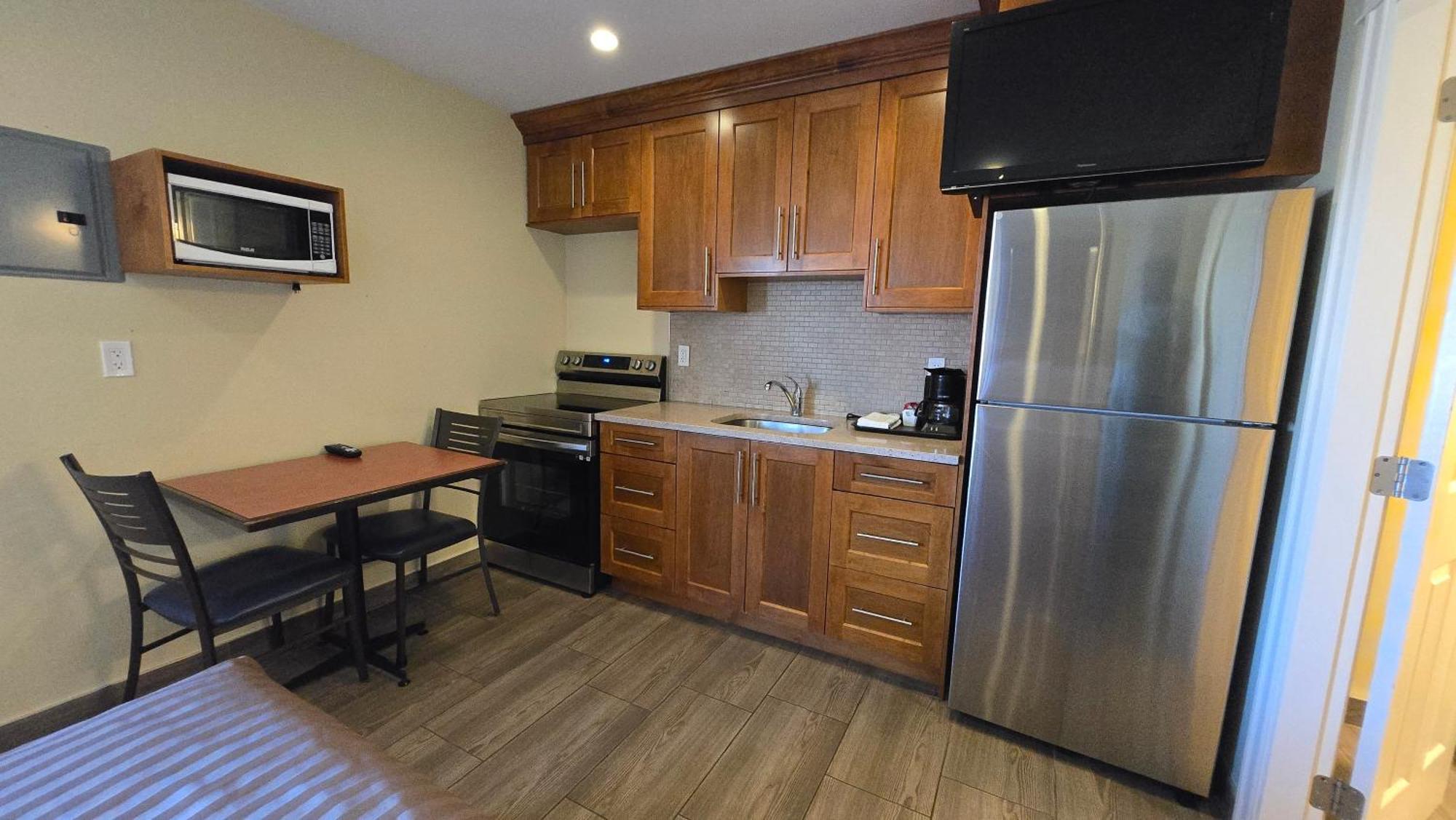 Sahara Courtyard Inn & Suites オソヨース エクステリア 写真