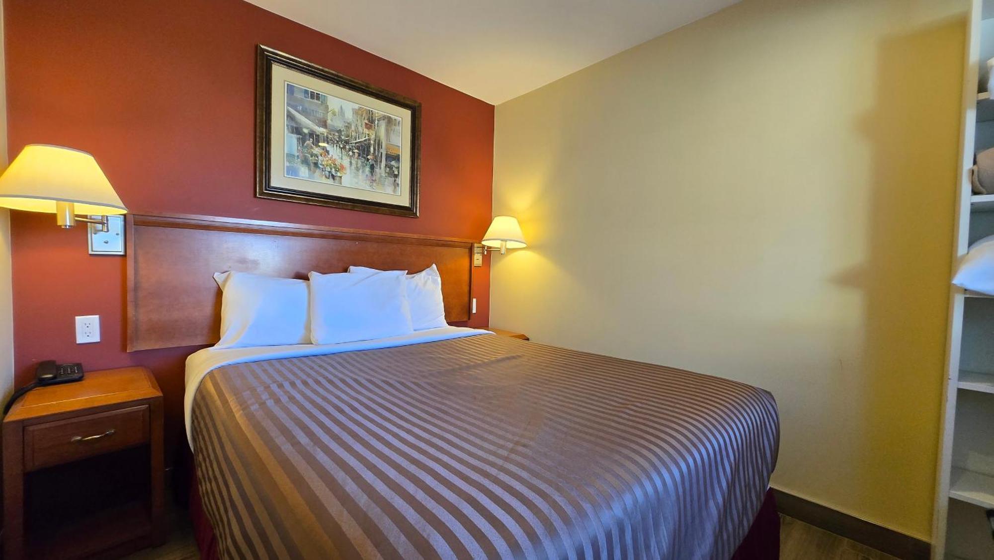 Sahara Courtyard Inn & Suites オソヨース エクステリア 写真